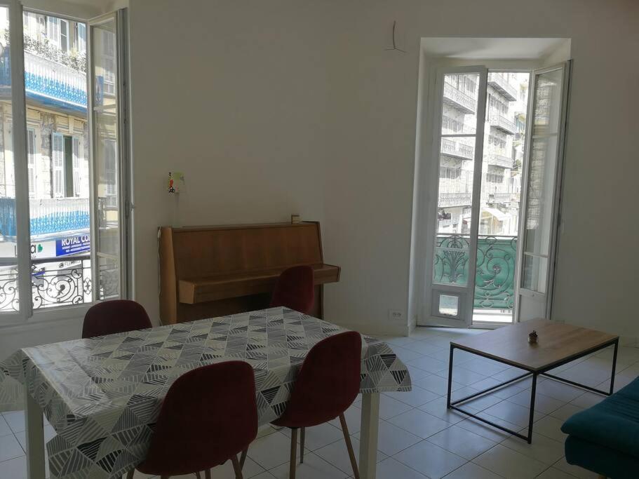 Apartment 110m2 Plein Centre Nizza